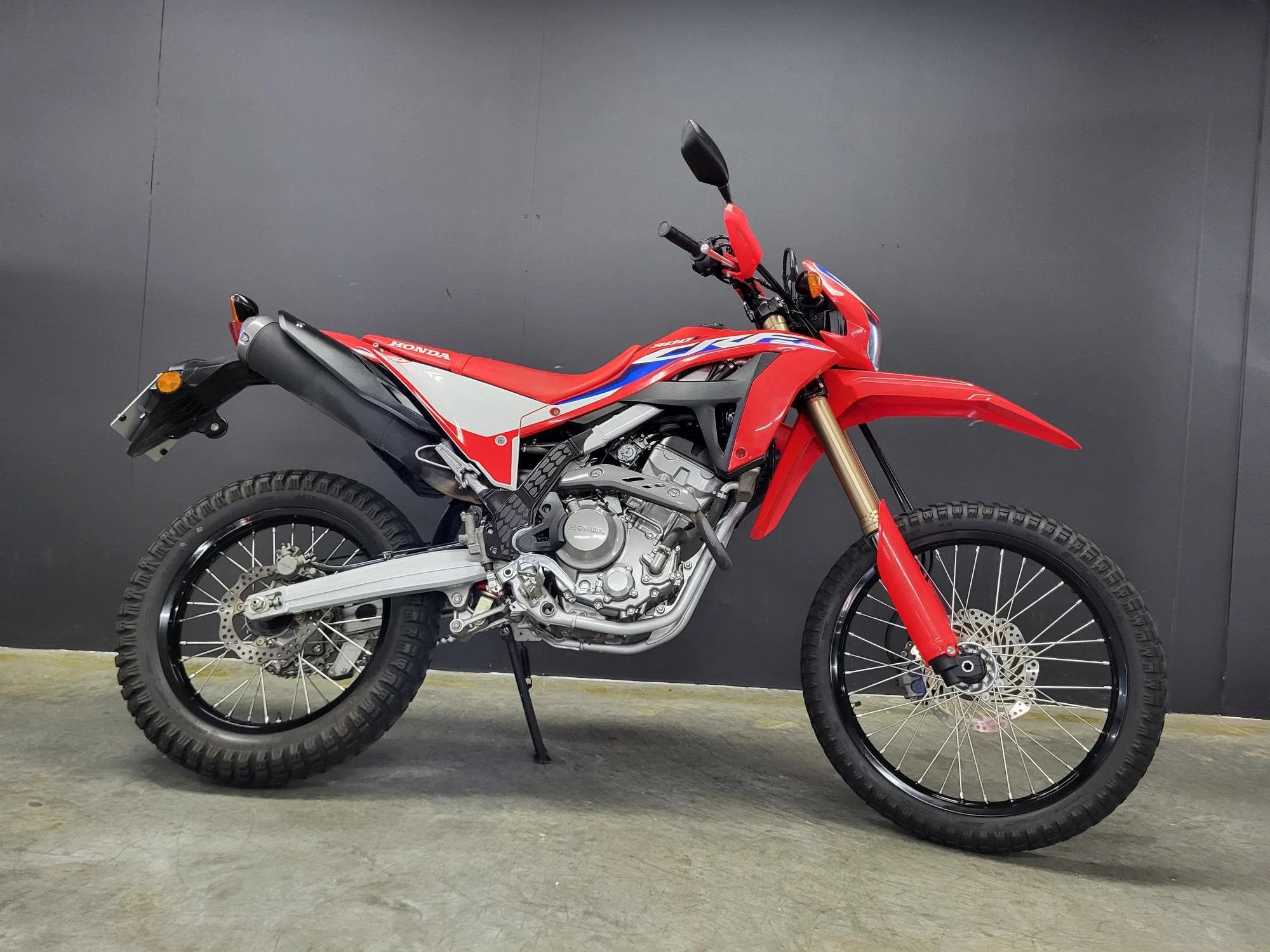 Honda CRF 300 L zalige A2 enduro voor op de baan (bj 2024), Motoren, 300 cc, Overig, Handgeschakeld, 12 t/m 35 kW