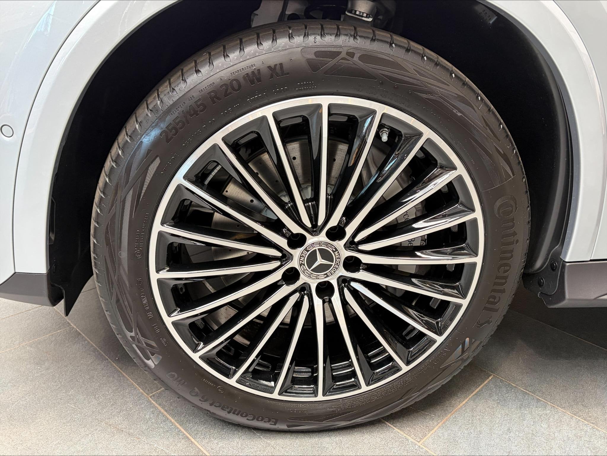 Mercedes-Benz GLC GLC 200 d 4MATIC Star Edition, Autos, Mercedes-Benz, Neuf, Argent ou Gris, Achat, Entreprise