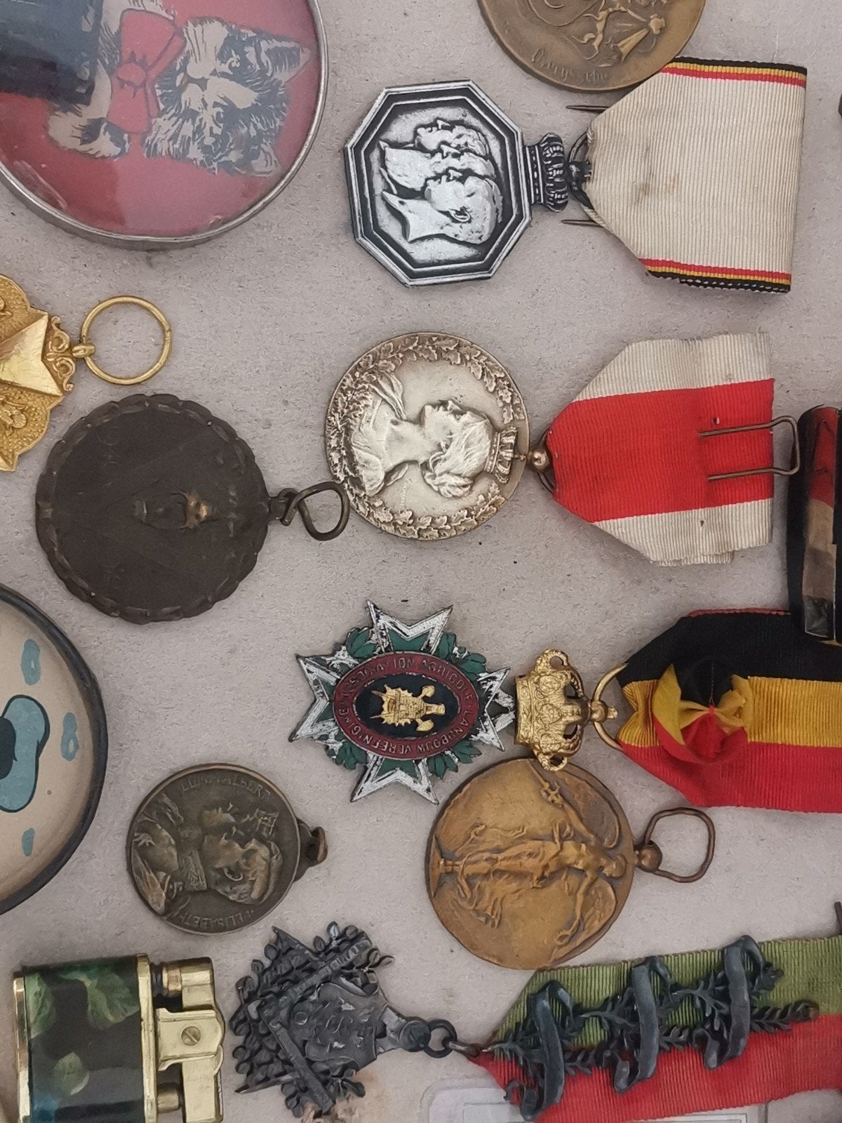 Vintage, Enlèvement