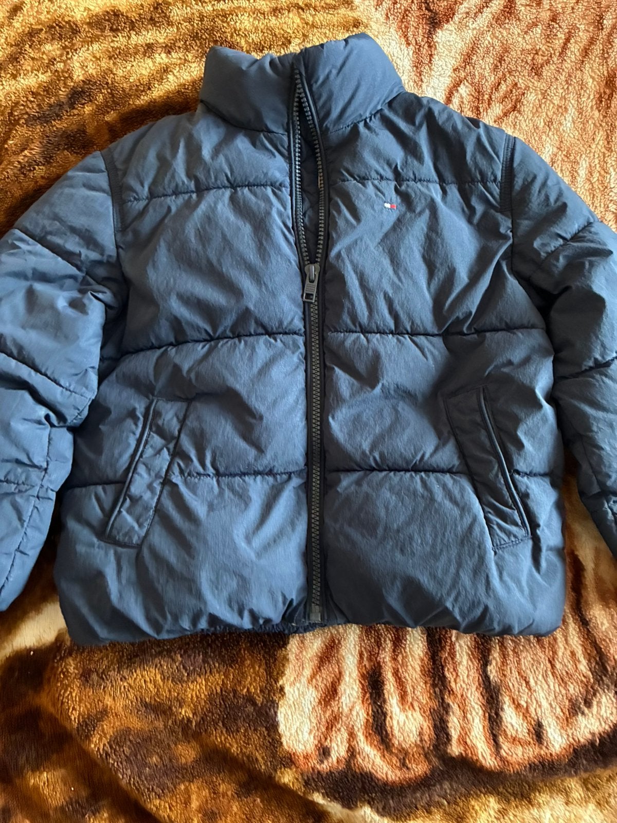 Tommy Hilfiger winterjas, Kinderen en Baby's, Kinderkleding | Maat 104, Ophalen of Verzenden, Zo goed als nieuw, Jongen, Jas