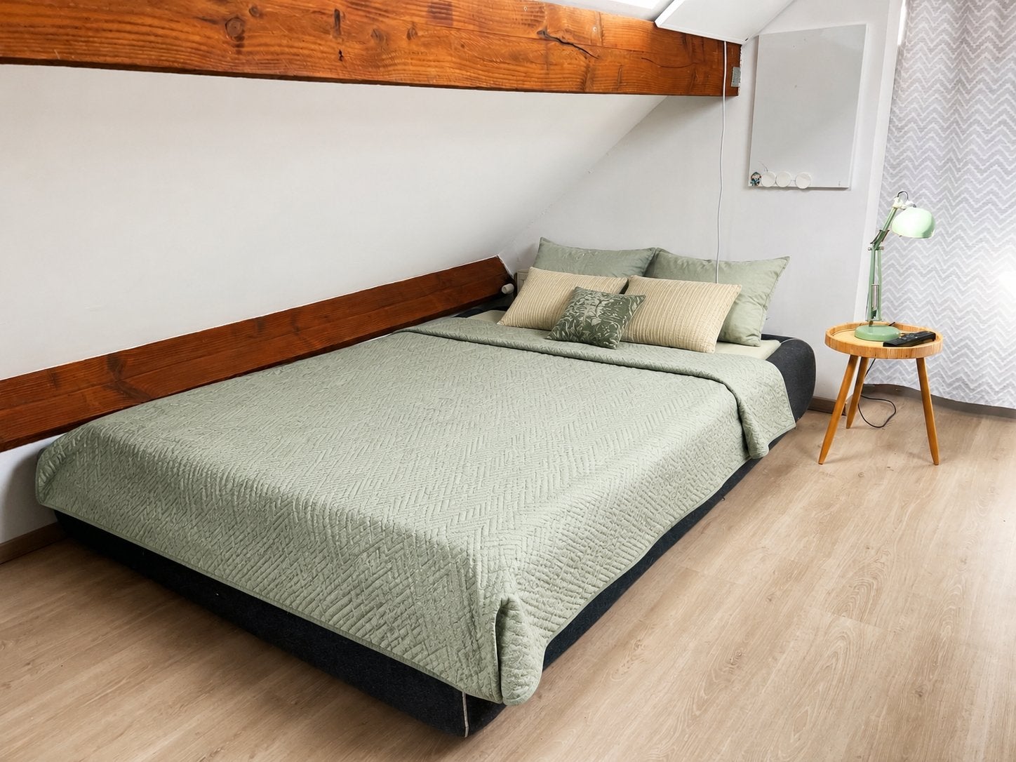 Bed van IKEA moet dringend weg, Huis en Inrichting, Slaapkamer | Bedden, Ophalen, 140 cm