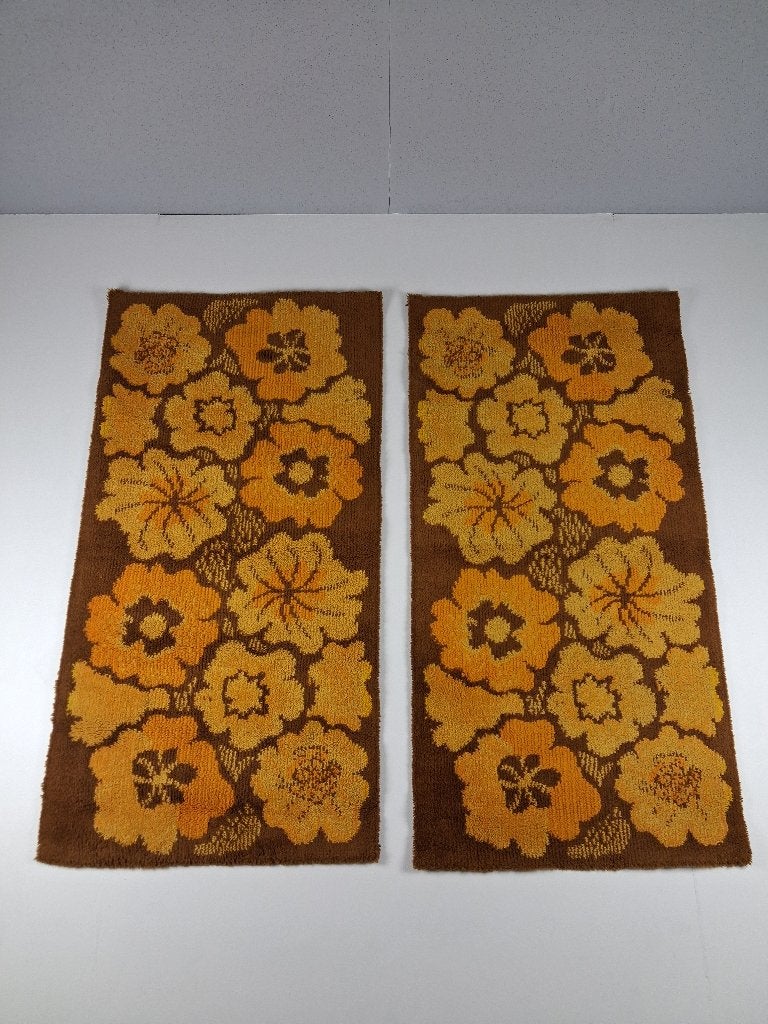 2 x Vintage Tapijtlopers met Bloemenmotief, Jaren 60 - 70, Huis en Inrichting, Ophalen, Gebruikt, Bruin, 100 tot 150 cm