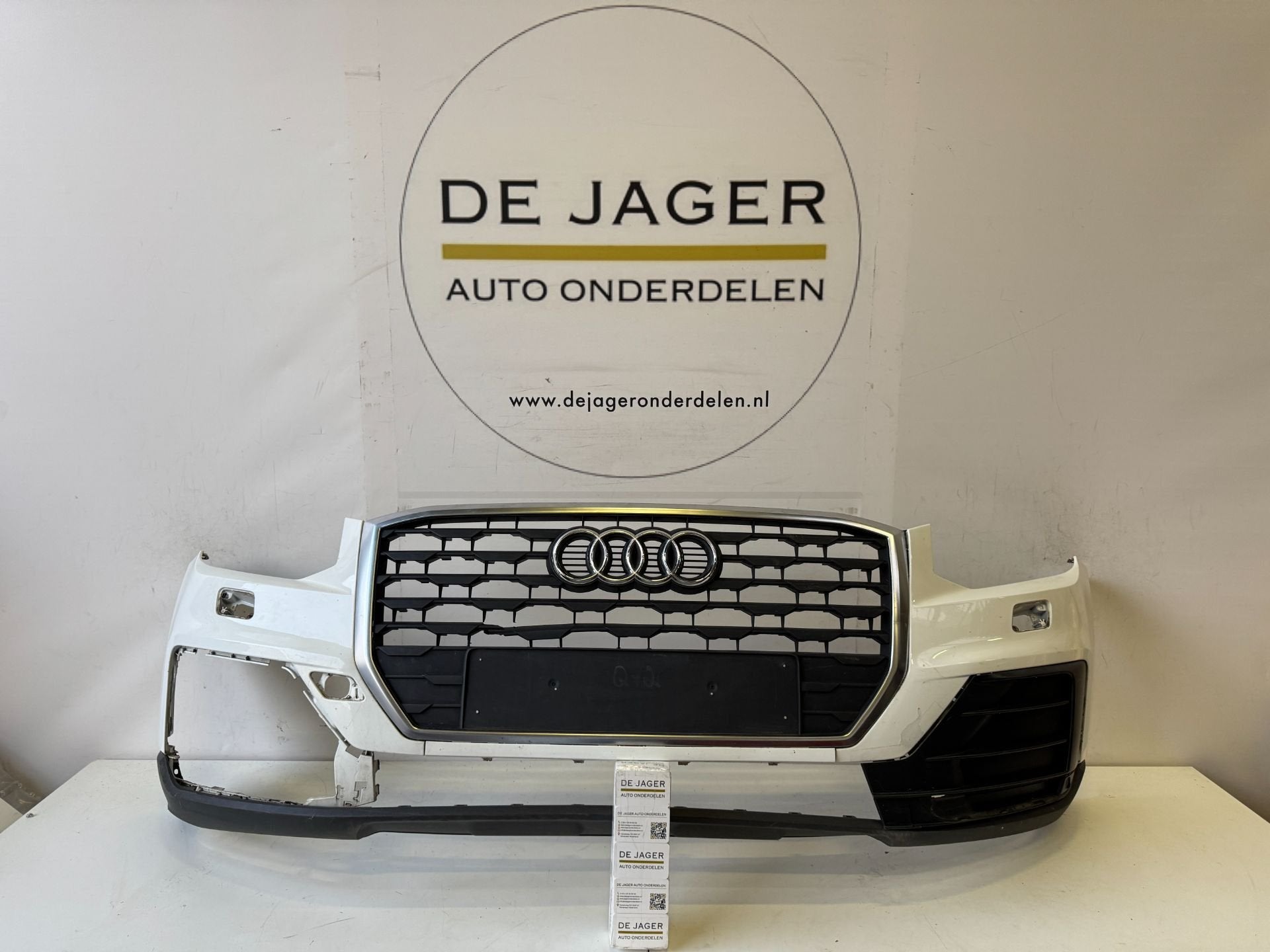 AUDI Q2 S LINE 81A VOORBUMPER BUMPER 81A807437A 2016-, Auto-onderdelen, Gebruikt, Voor, AUDI AG, Auto-Union-Strasse 1
85045  Ingolstadt, DE