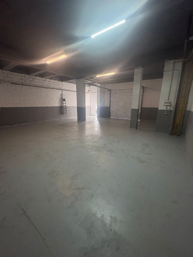 ENTREPÔT 100 m²A LOUER A ANDERLECHT SEULEMENT POUR STOCKAGE, Immo, Bruxelles