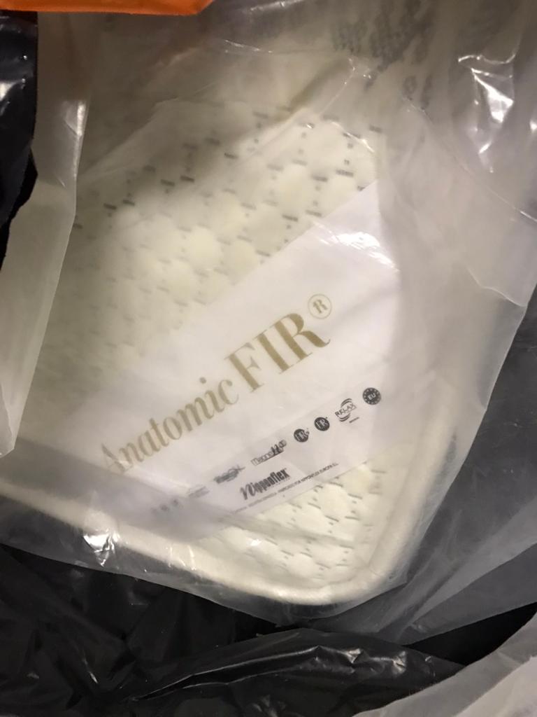 Grand matelas massant Nipponflex (2m x 2m), Caravanes & Camping, Enlèvement