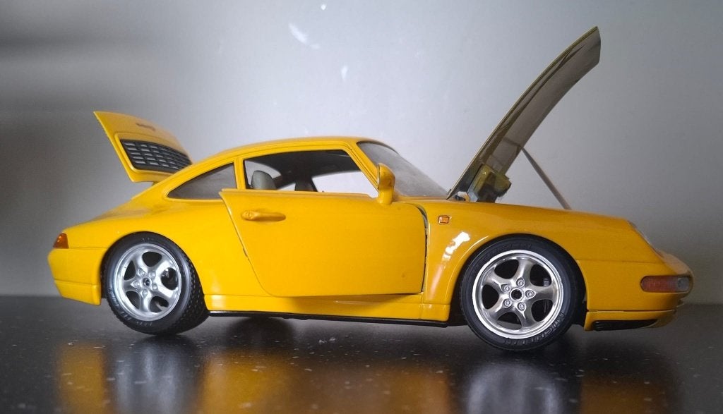 Burago - Porsche Carrera 911 - schaal 1:18, Ophalen of Verzenden, Gebruikt, Burago