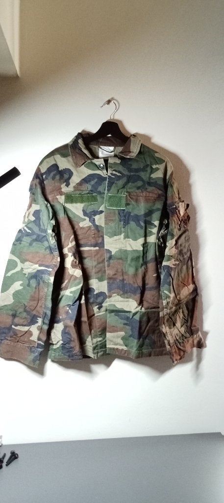 Chemise Armée Italienne Woodland, Verzamelen, Ophalen of Verzenden, Landmacht, Kleding of Schoenen