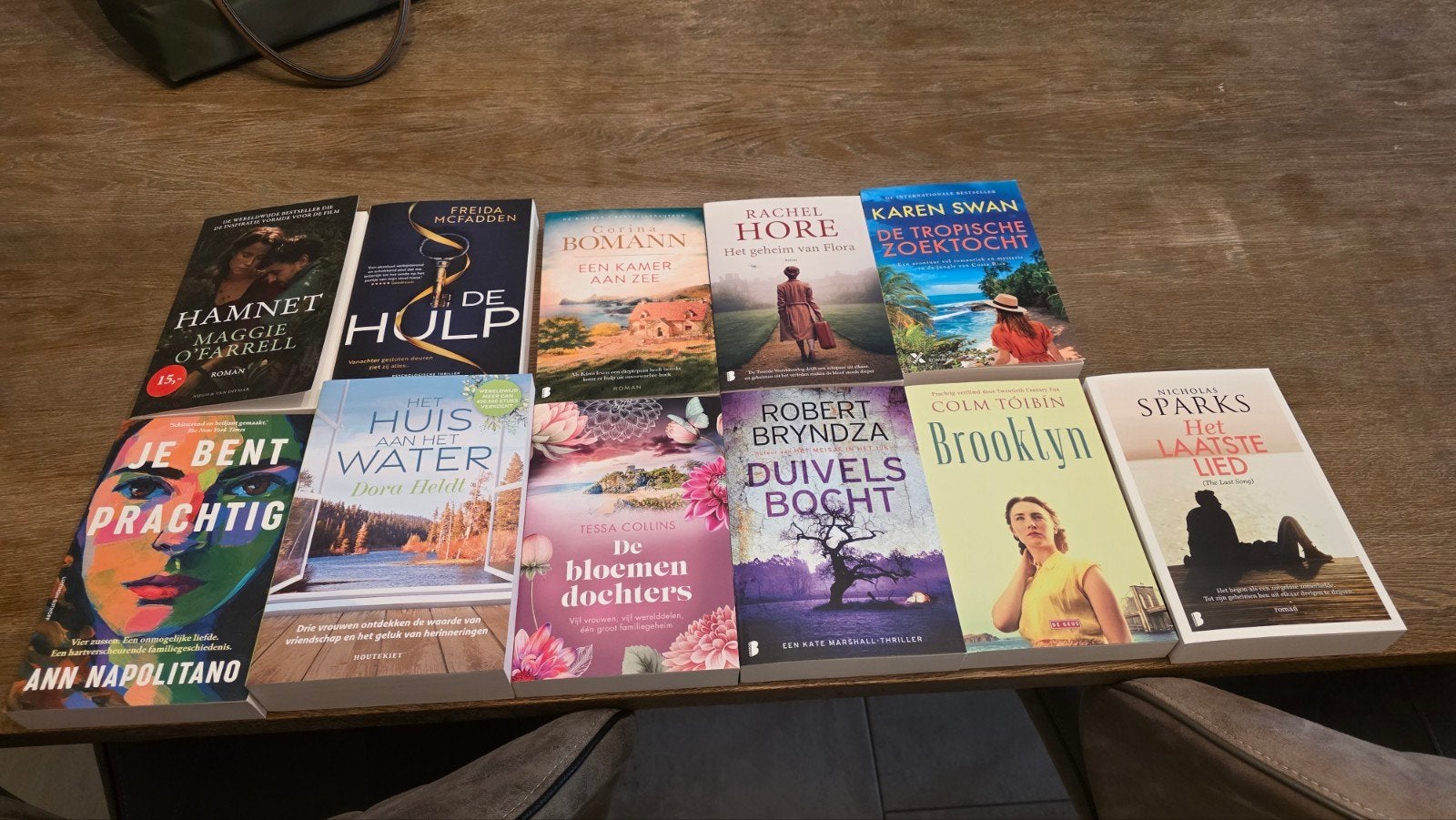 Pakket van 11 boeken, Enlèvement