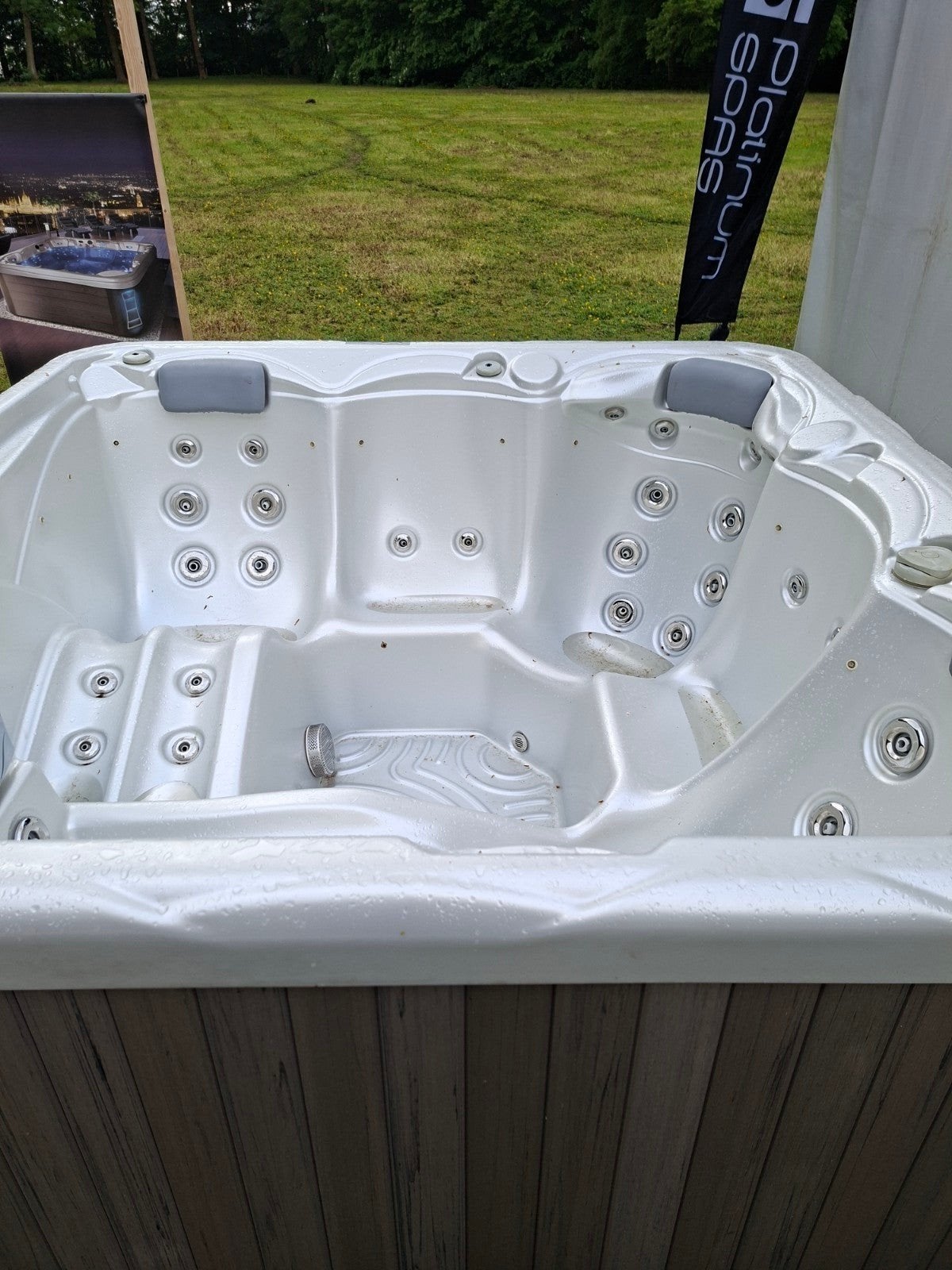 jacuzzi gratis geleverd geplaatst, Envoi