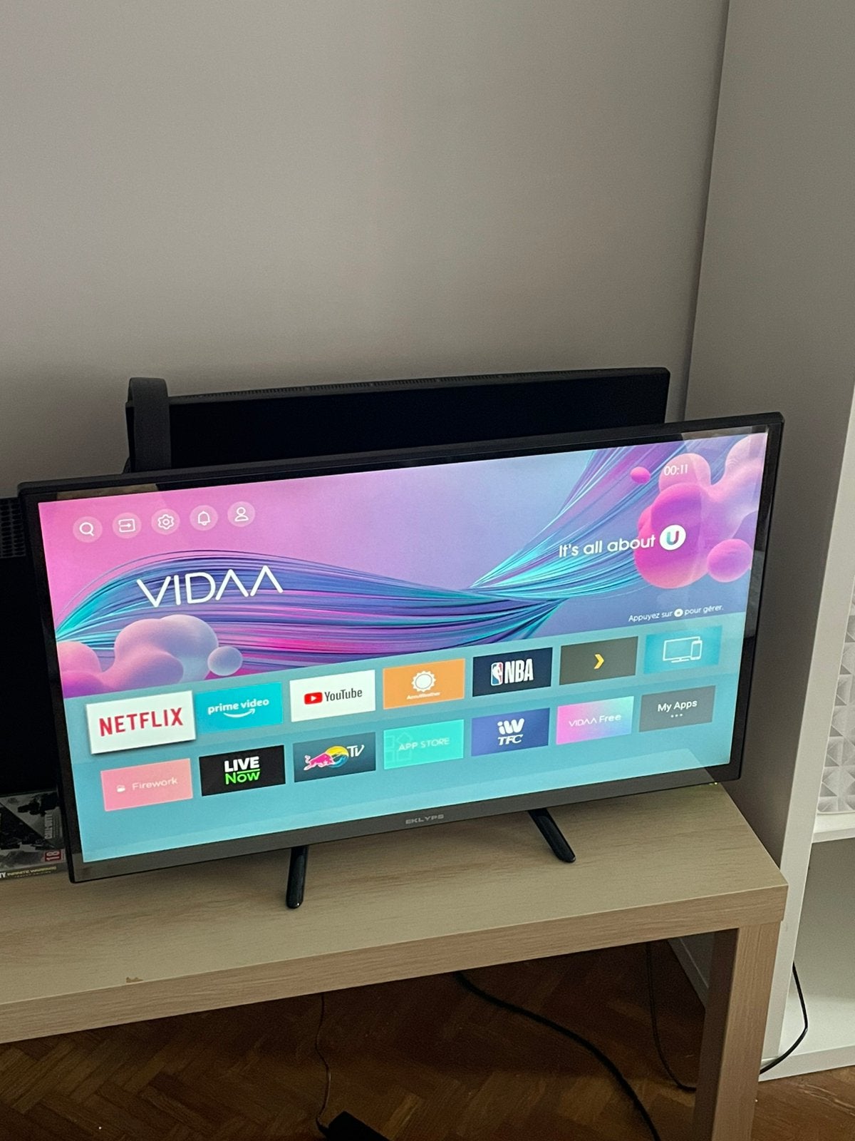 Smart tv met een diagonaal van 80 cm, Ophalen, Zo goed als nieuw, Smart TV
