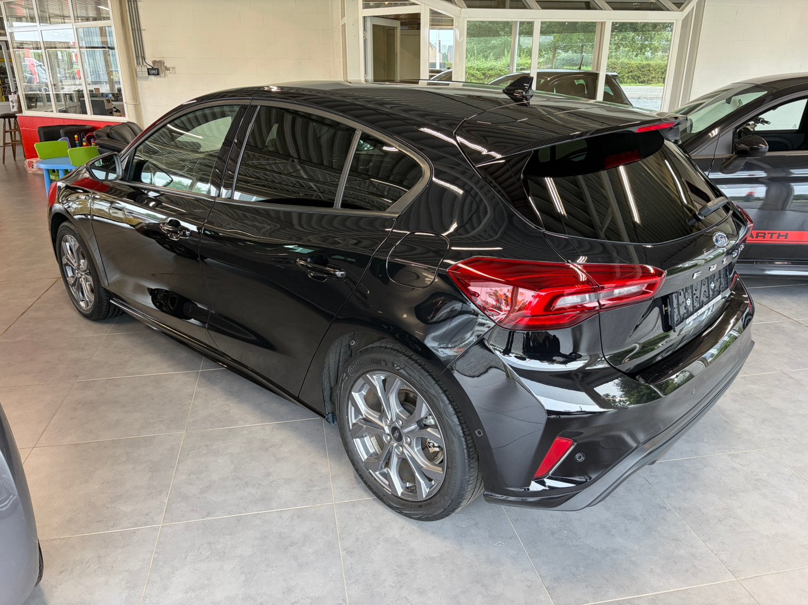 Ford Focus 1.0 Mhev 125pk St-Line, Auto's, Stof, Euro 6, Zwart, Verwarmde buitenspiegels