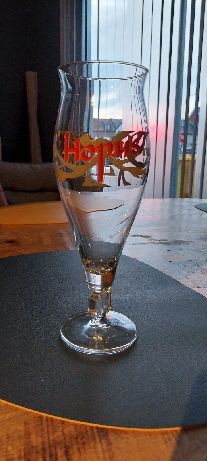 5 hopus glazen, Ophalen