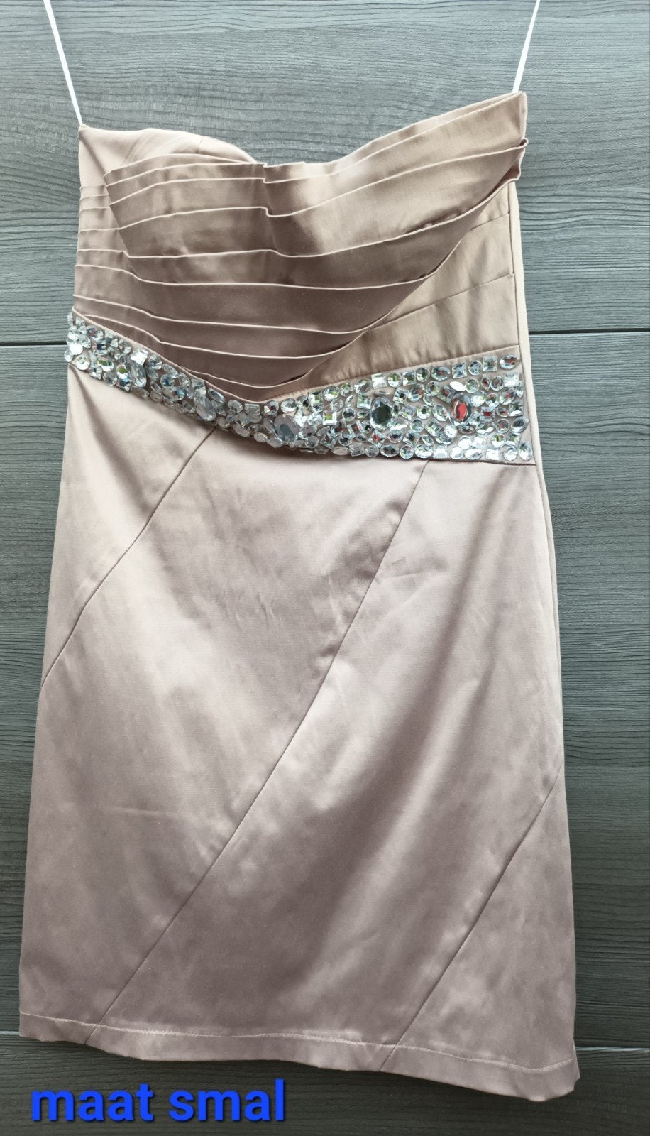 Dames kleding maat smal, Ophalen