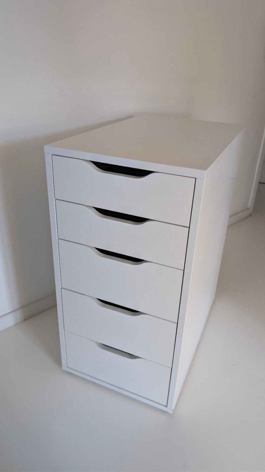 Caisson à tiroirs ALEX, blanc, 36x58x70 cm, 25 à 50 cm, 5 tiroirs ou plus, Moins de 100 cm, Enlèvement