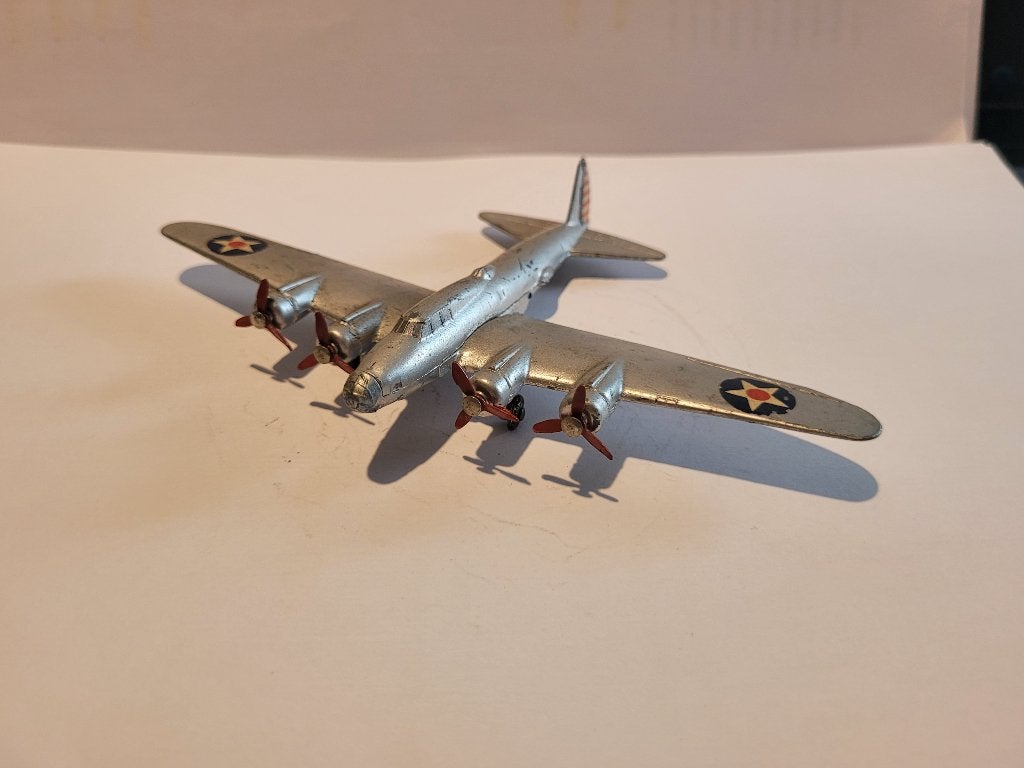 bombardier Dinky Toys 62G B-17 Flying Fortress, Enlèvement ou Envoi