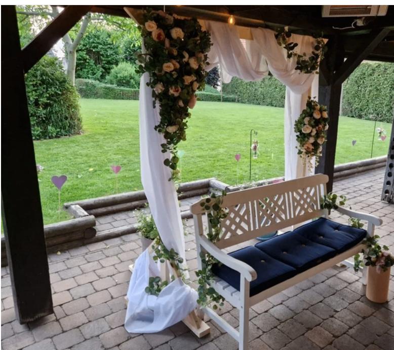 ceremonie boog inclusief bloemen en voile, Diversen, Ophalen, Zo goed als nieuw
