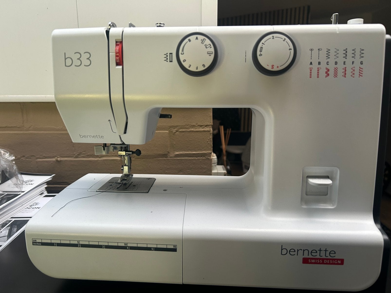 Naaimachine in volledig nieuwstaat, Enlèvement, Comme neuf, Machine à coudre