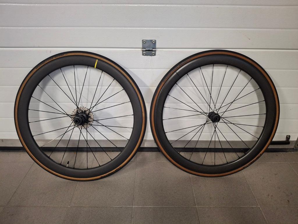 Carbon wielen, Ophalen, Carbon