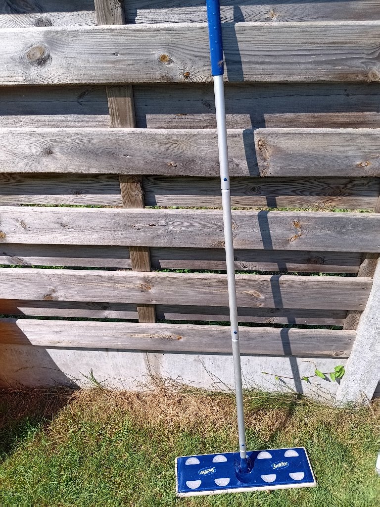 Swiffer steel, Enlèvement, Brosse ou Balai