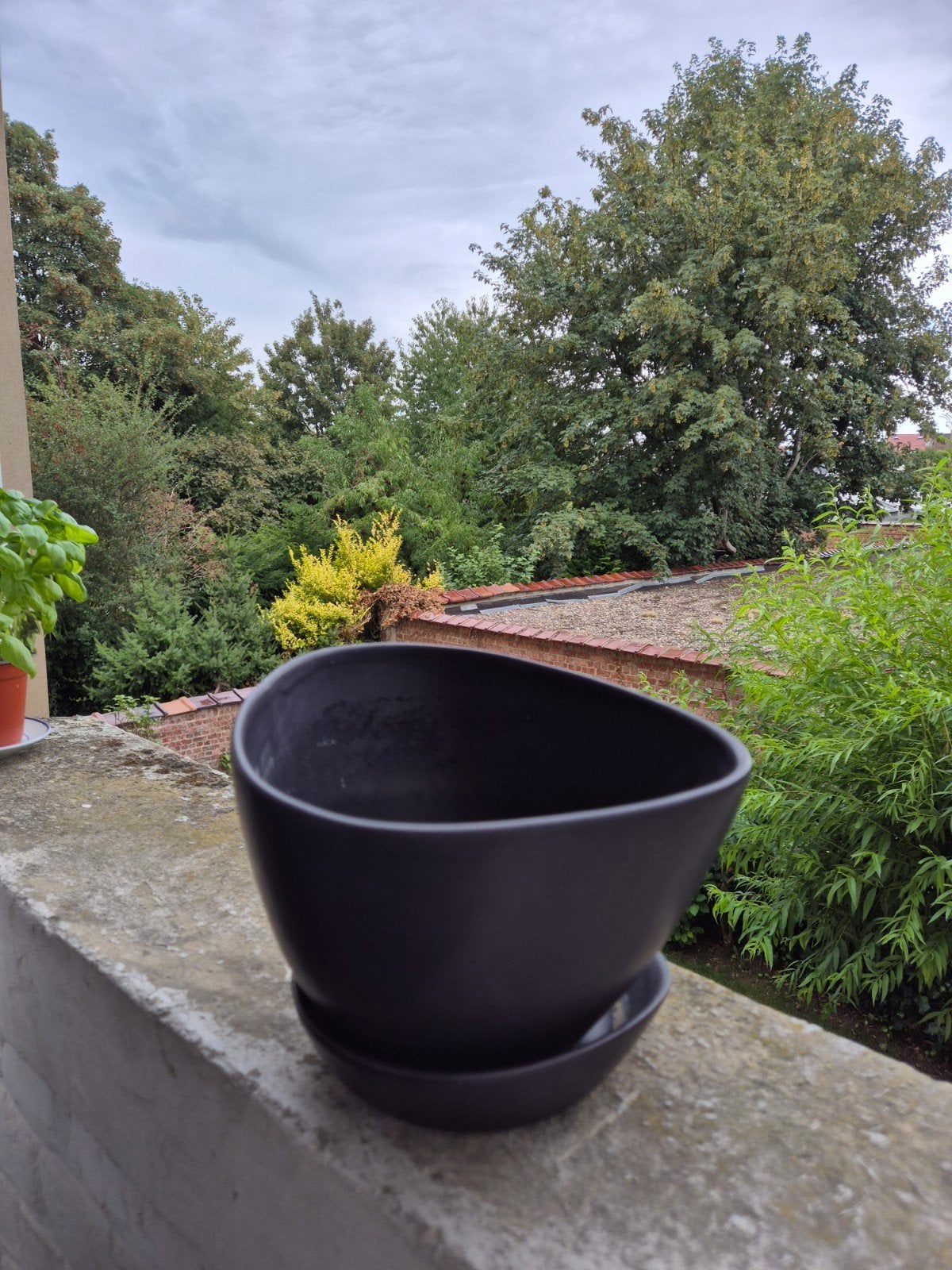 zwarte bloempot, Tuin en Terras, Ophalen, Gebruikt, Rond, Steen