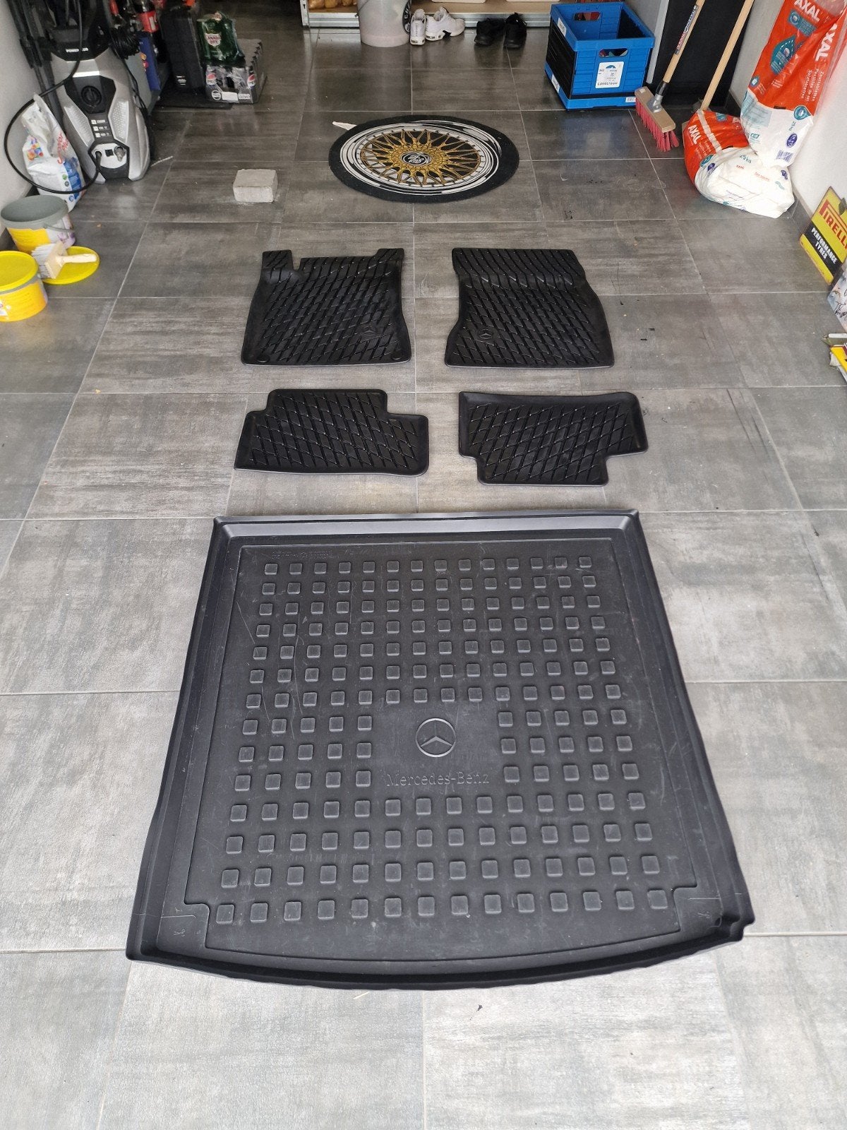 tapis en caoutchouc Mercedes cla shooting break + coffre, Enlèvement, Utilisé