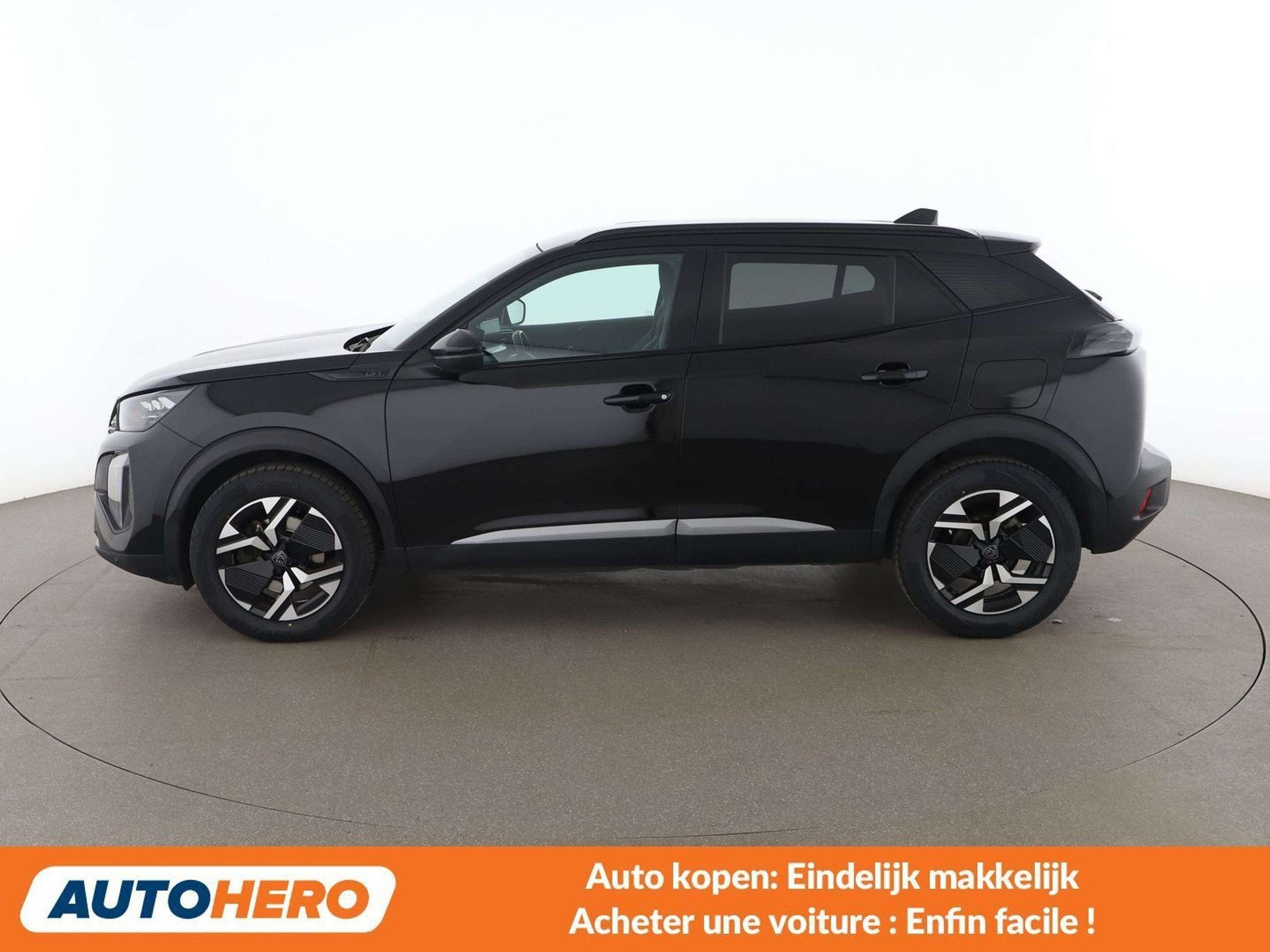 Peugeot 2008 1.5 Blue-HDi GT (bj 2023, automaat), Auto's, Bi-Xenon koplampen, Zwart, 96 kW, 5 deurs