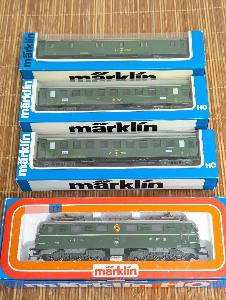 Märklin 3050/SBB/AE 6/6" (DIG) + 3 rijtuigen (4138/4146), Wisselstroom, Gebruikt, Locomotief, Ophalen of Verzenden