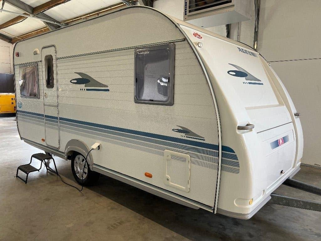 Adria Adora 462 PU, Jusqu'à 4, 750 - 1000 kg, Grand lit, Poêle