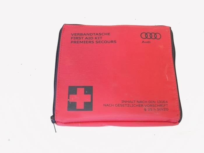 EHBO kit van een Audi RS6, Gebruikt, -, -, -