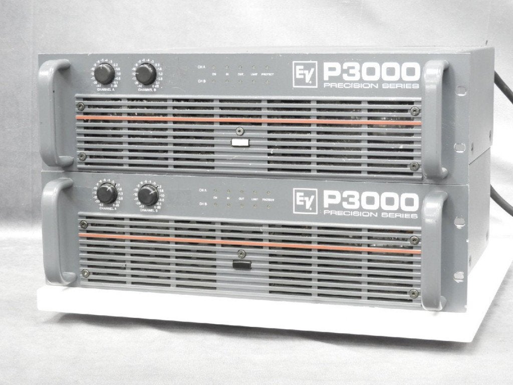 2x Electro-Voice P3000 eindversterker, Audio, Tv en Foto, Versterkers en Ontvangers, Ophalen of Verzenden