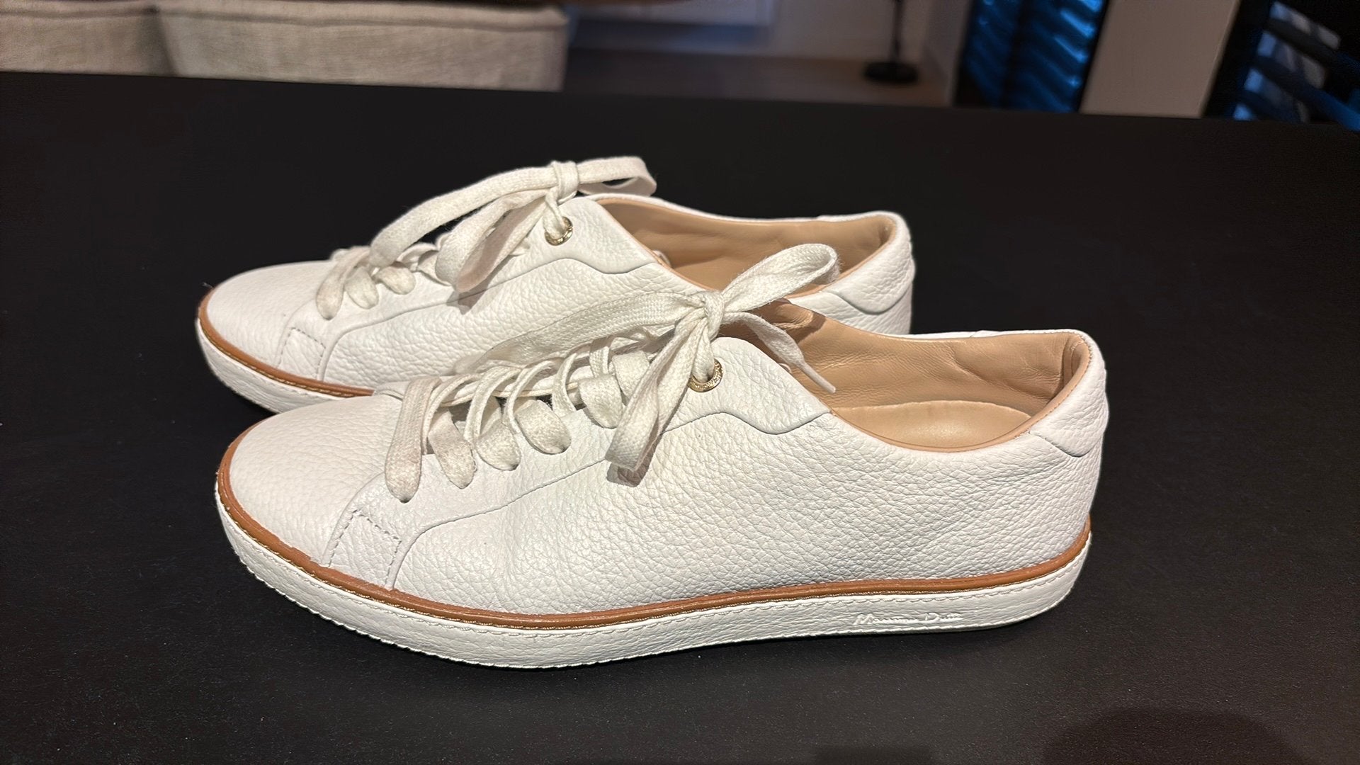 Massimo Dutti wit leder sneakers, Kleding | Dames, Ophalen, Zo goed als nieuw, Wit, Sneakers