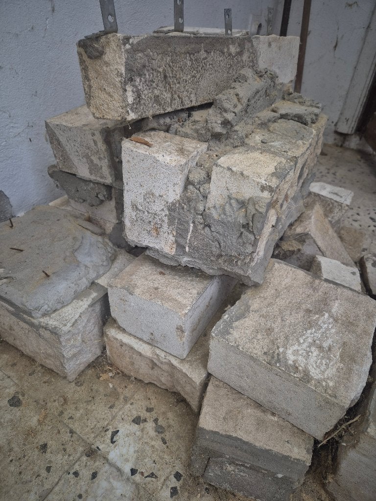 Pierres de France, Enlèvement, Utilisé, Pierres naturelles
