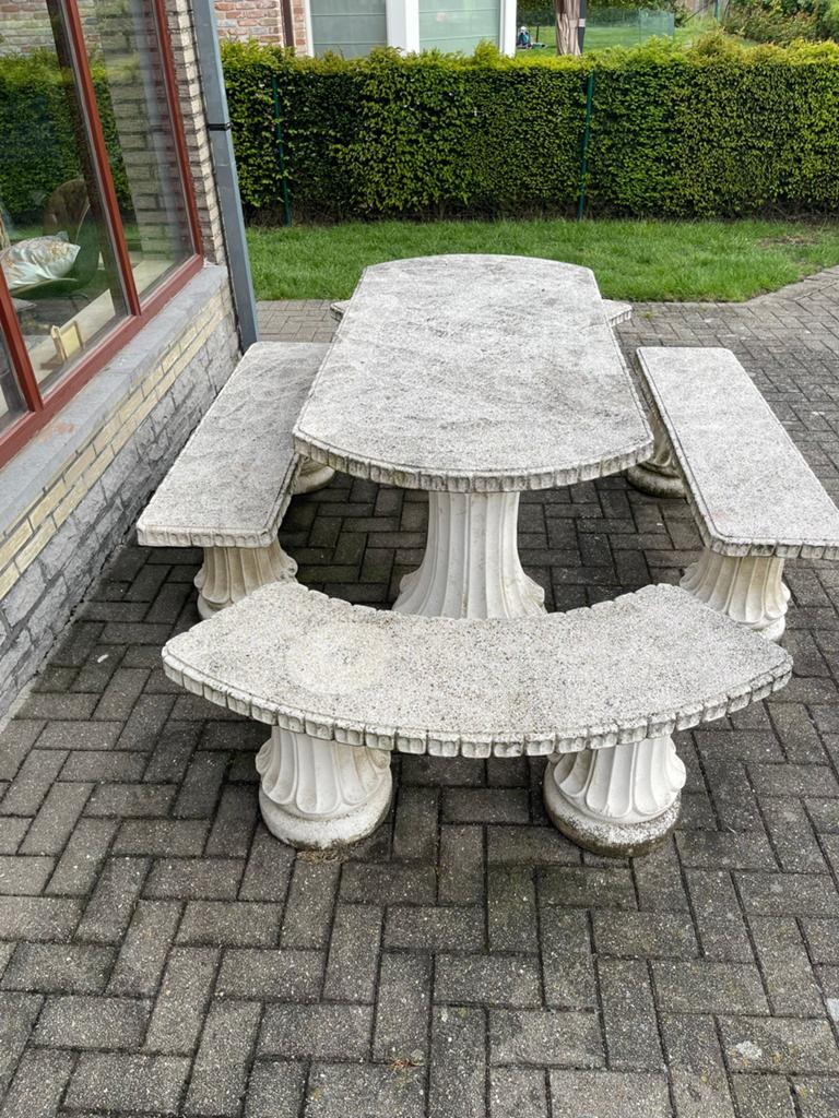 Beton tafel en stoelen, Tuin en Terras, Picknicktafels, Ophalen, Zo goed als nieuw
