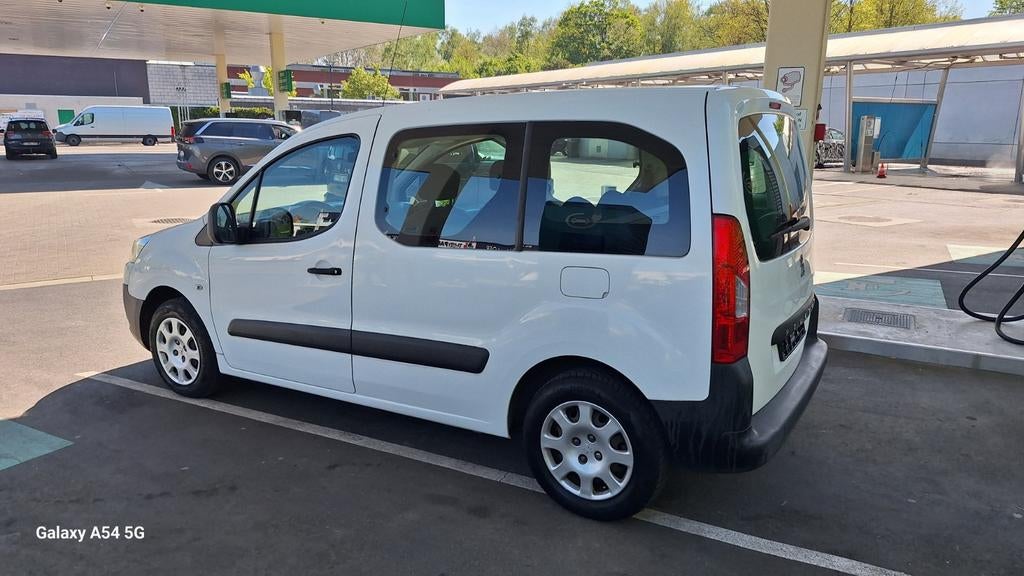 Peugeot Partner  benzine 63.000 km, Autos, Euro 5, Achat, Boîte manuelle, 5 places