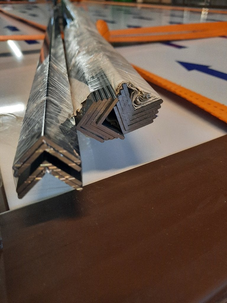 aluminium hoekprofielen in zwart en antraciet, Ophalen of Verzenden, Nieuw, Aluminium