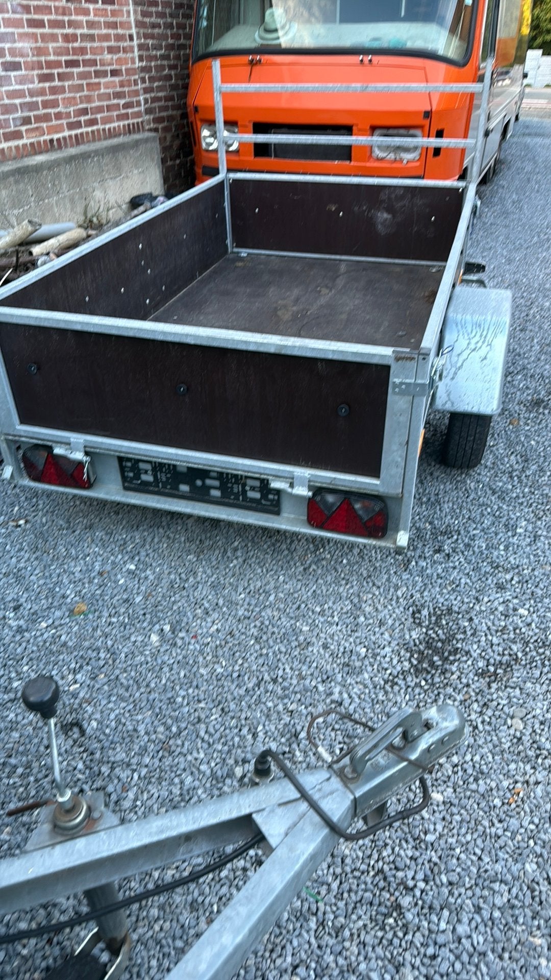Aanhangwagen kipper, Ophalen, Gebruikt