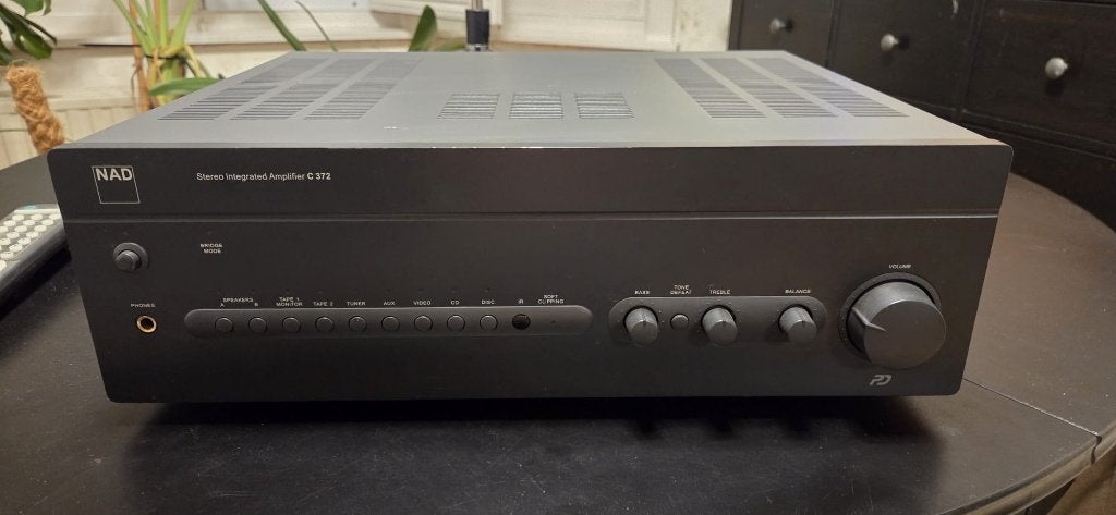 NAD C372 Stereo Integrated Amplifier  met afstandsbediening, Audio, Tv en Foto, Versterkers en Ontvangers, Ophalen, Gebruikt, Stereo