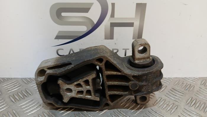 Support moteur d'un Mercedes CLA, 3 mois de garantie, Utilisé, -, -