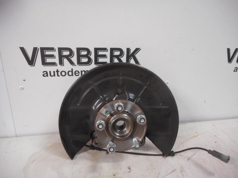 WIELNAAF LINKS VOOR Opel Mokka / Mokka X (95286840), Gebruikt, Opel