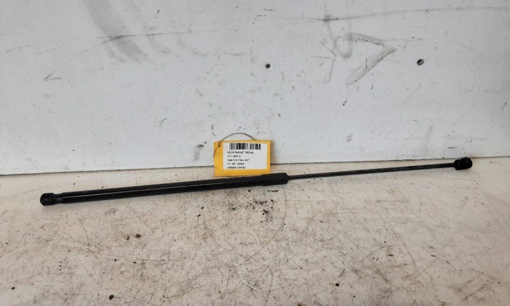 VERIN DE CAPOT Volkswagen Passat (3G2) (3G0823369A), Autos : Pièces & Accessoires, Volkswagen, Mevr. I. Hauben, Utilisé, Rue de l'Espoir 34 34
4030  GRIVEGNÉE, BE