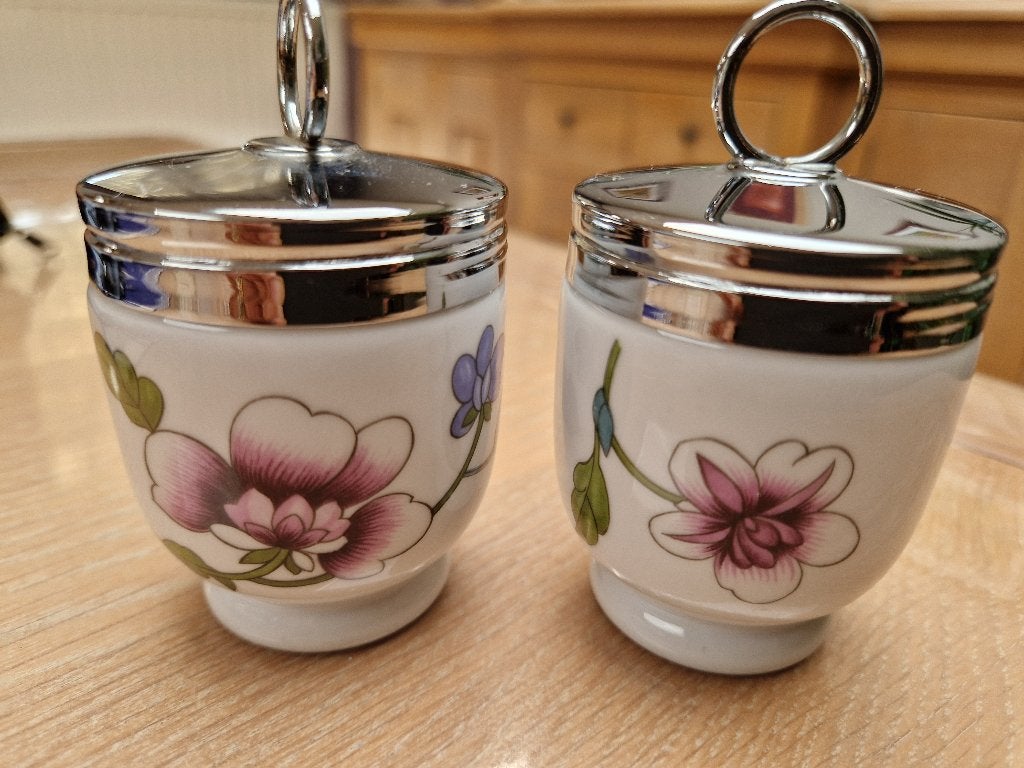 Royal Worcester - cuiseur à œuf en porcelaine anglais, Antiquités & Art, Enlèvement ou Envoi