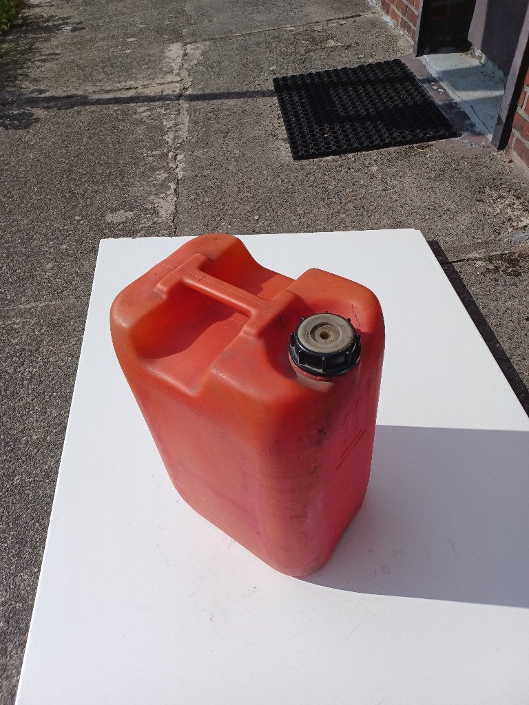 Rode Kunststof Jerrycan 20L - 25L (UN-Gekeurd), Enlèvement, Utilisé