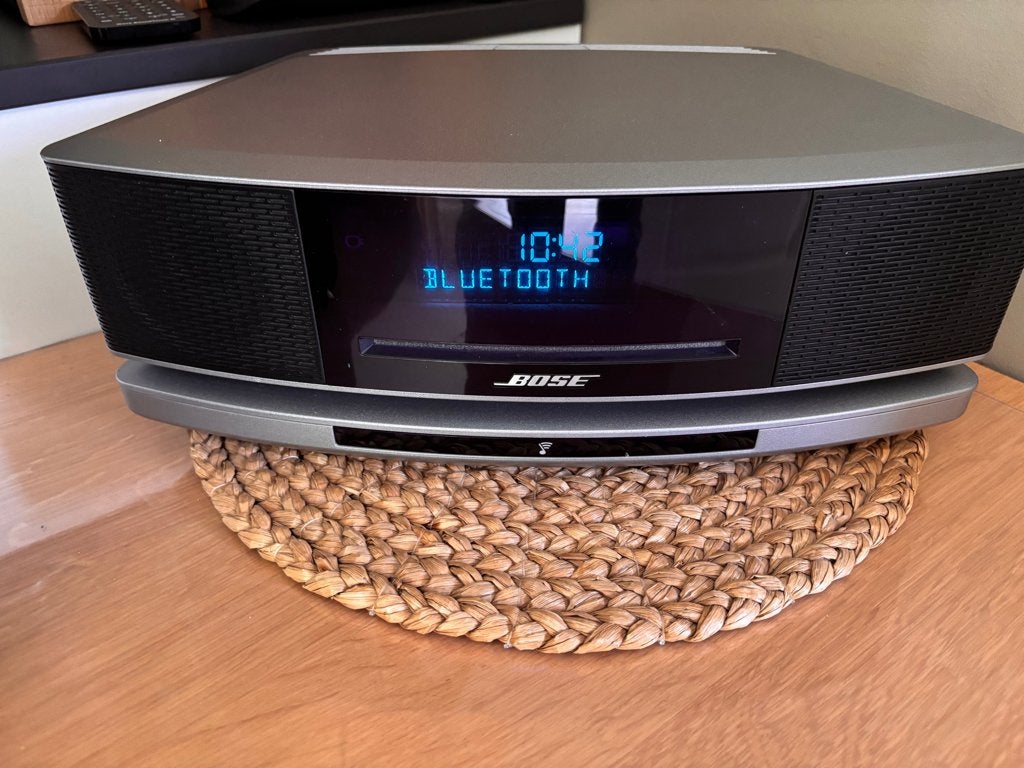 bose wave, Enlèvement, Radio
