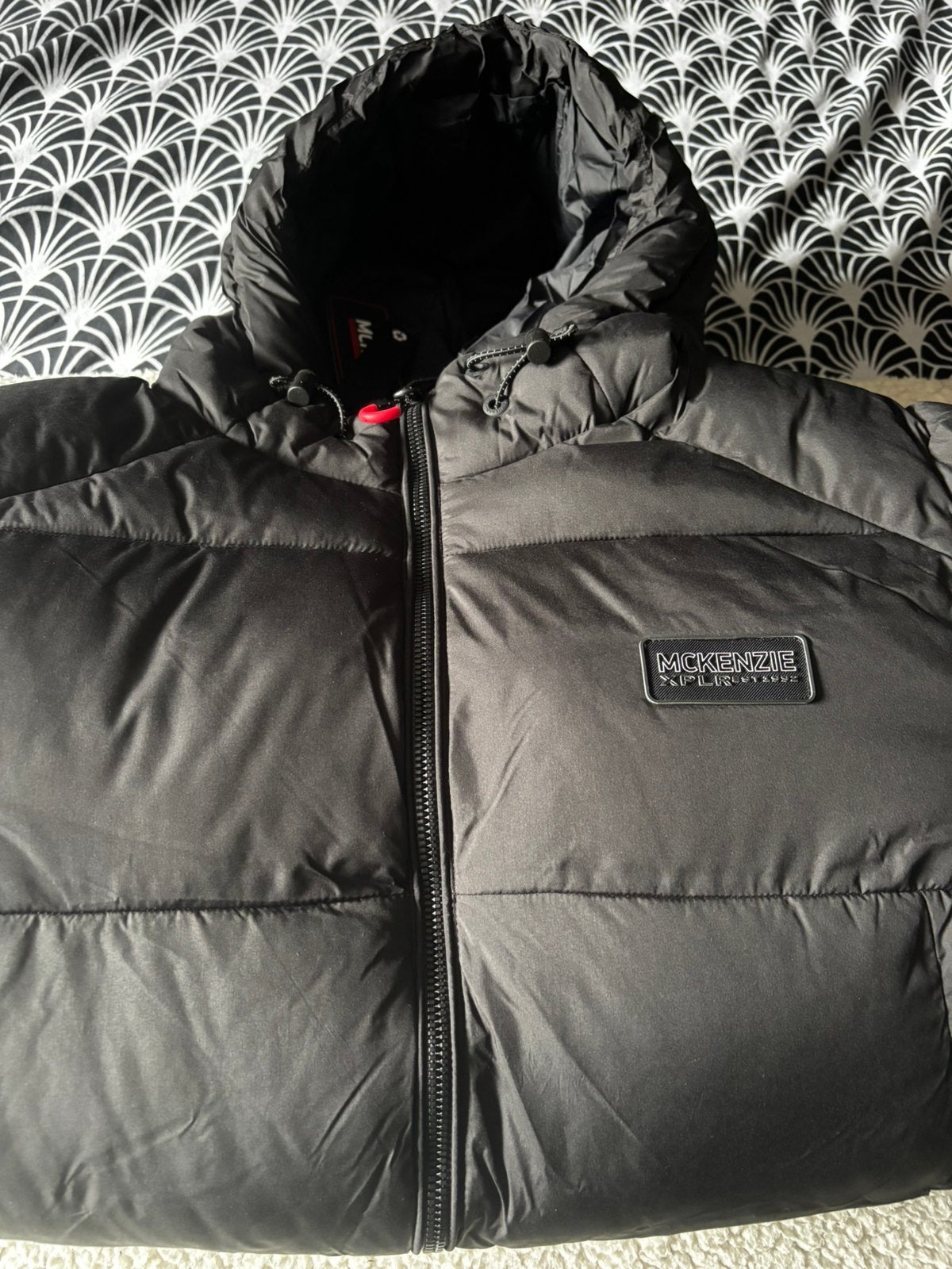 Doudoune McKenzie noire – neuve - taille M, Enlèvement ou Envoi, Neuf, Taille 48/50 (M), Noir
