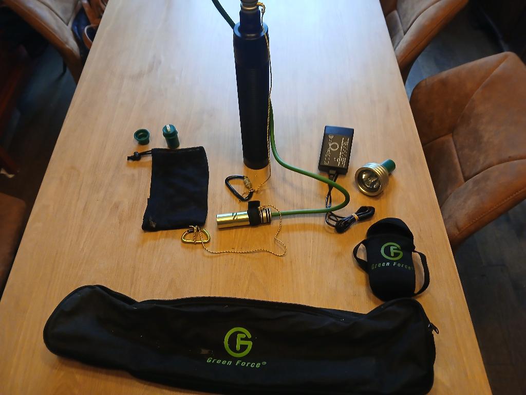 Lampe de plongée Greenforce, Sports nautiques & Bateaux, Plongée, Enlèvement ou Envoi, Utilisé, Lampe de plongée