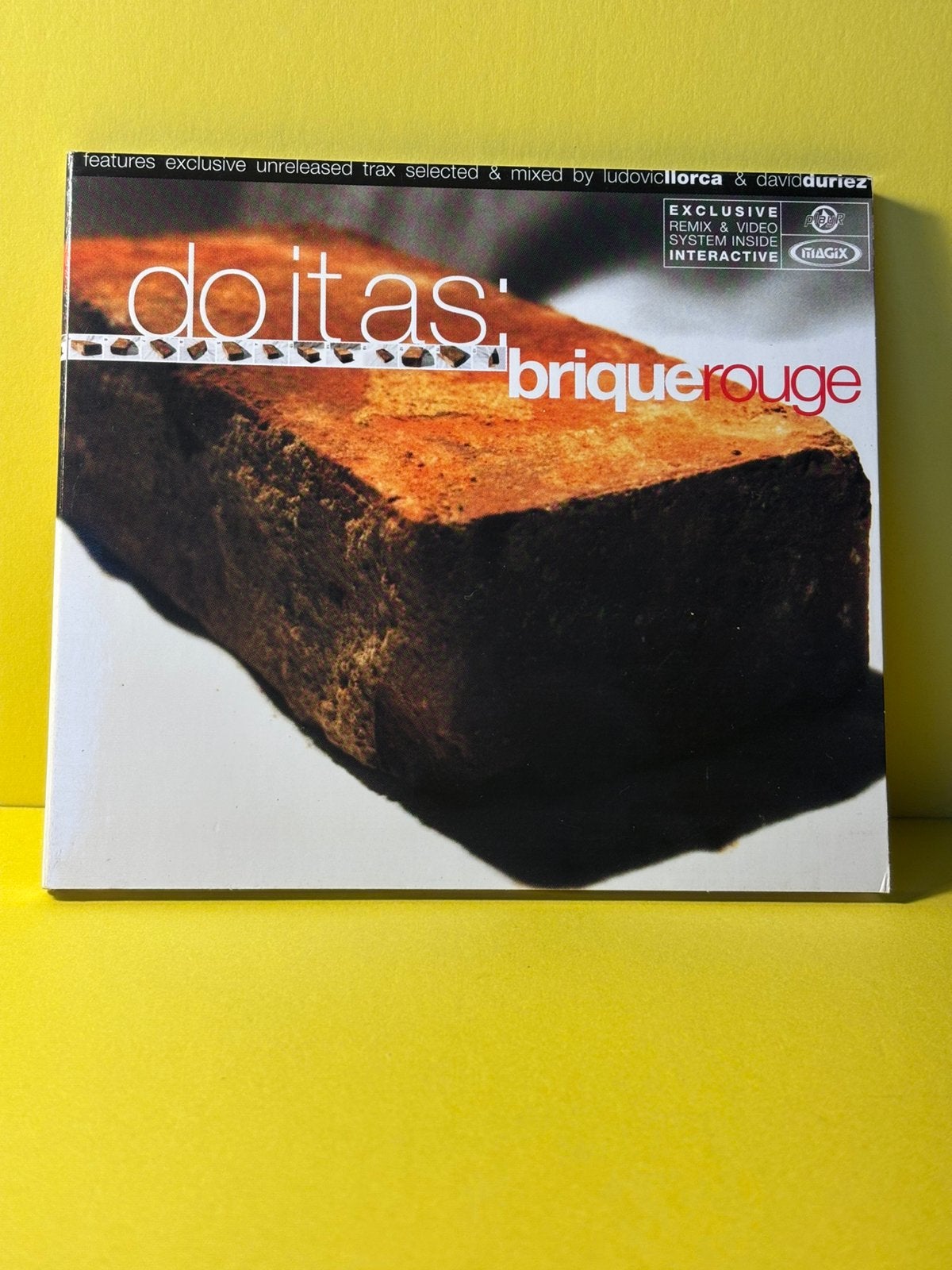 Do it as : brique rouge ( deep house ), Envoi, Comme neuf, House
