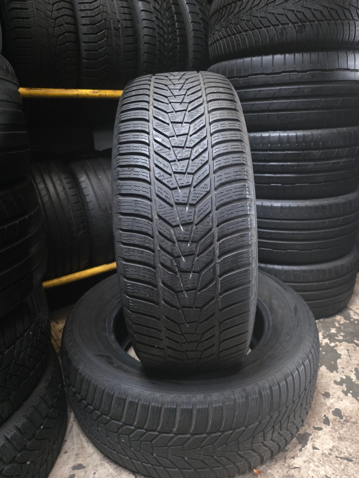 265 60 18 hankook avec montage et équilibrage, Enlèvement