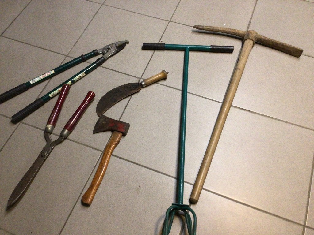 Pioche 54 cm + outils de jardin, Jardin & Terrasse, Outils à main, Enlèvement, Pioche