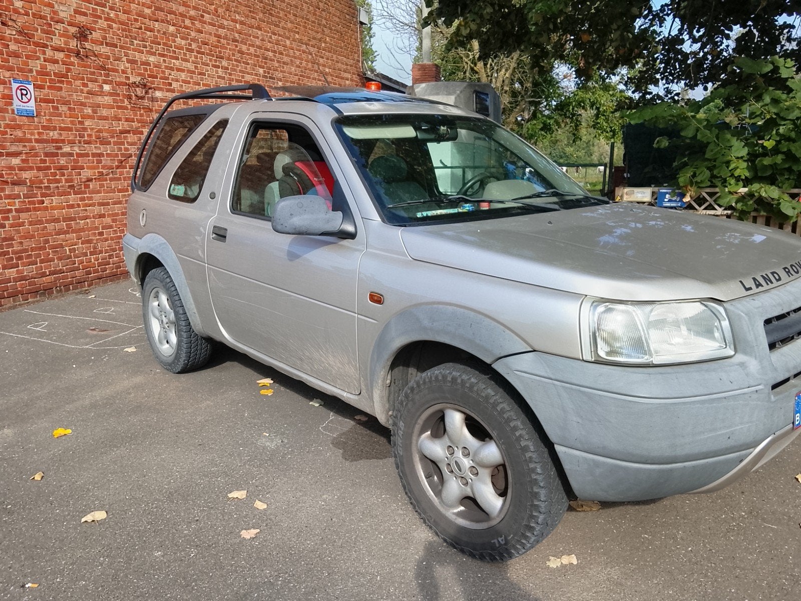 land rover freelander 1.8 benzine bouwjaar 2001, Autos, Achat, 2000 kg, Boîte manuelle, Beige