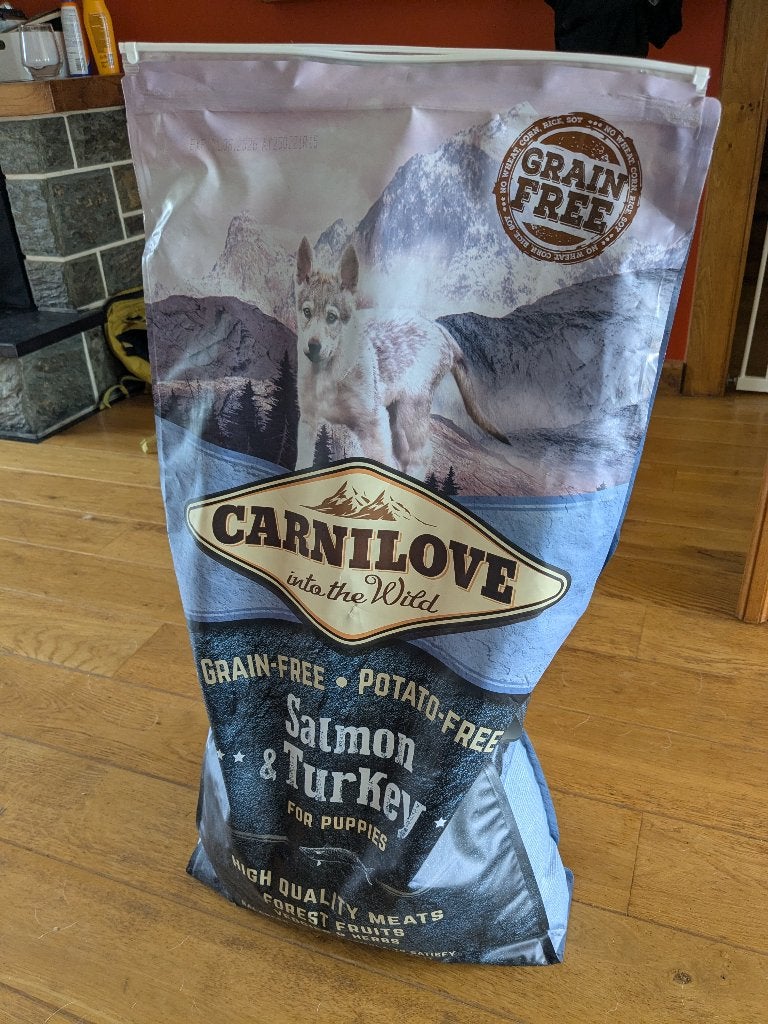 Hondenbrokken puppy Carnilove Salmon & Turkey, Enlèvement, Chien